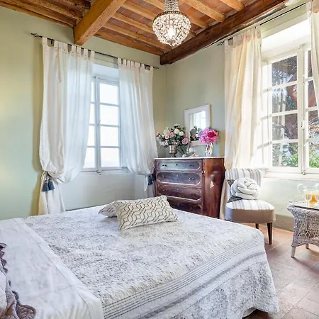 Villa Il Frantoio, A With Terrace And Pool
